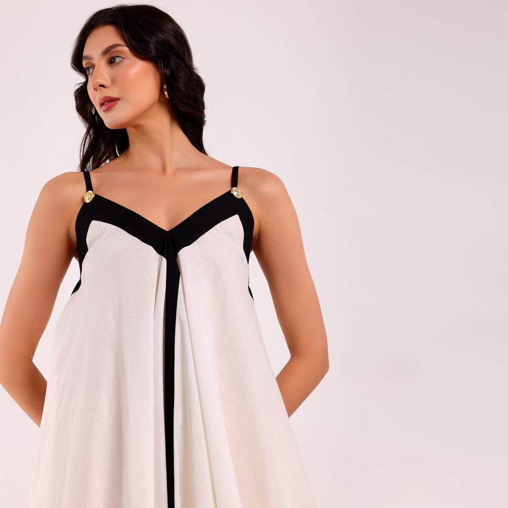 Naya- Balck And White Golden Button Flowy Dress